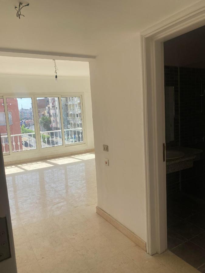 Marina View For Rent In Hurghada- Long Term Apartment